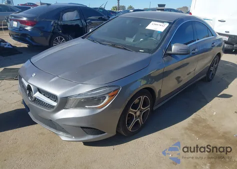 2014 Mercedes-Benz Cla 250 z USA, uszkodzony, nr VIN WDDSJ4EB7EN124192